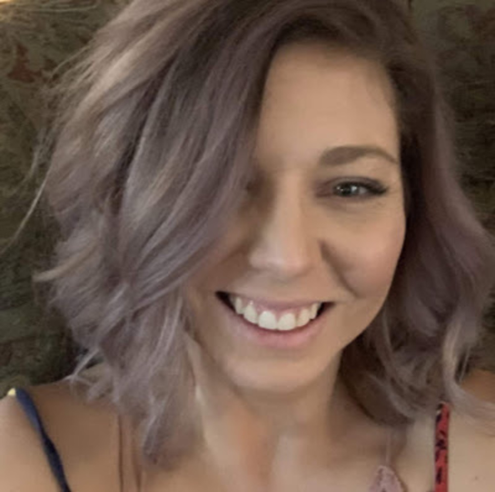 Meet your Posher, Jennifer